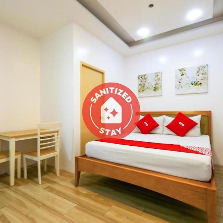 Oyo 783 Freemont Place Paranaque City Extérieur photo