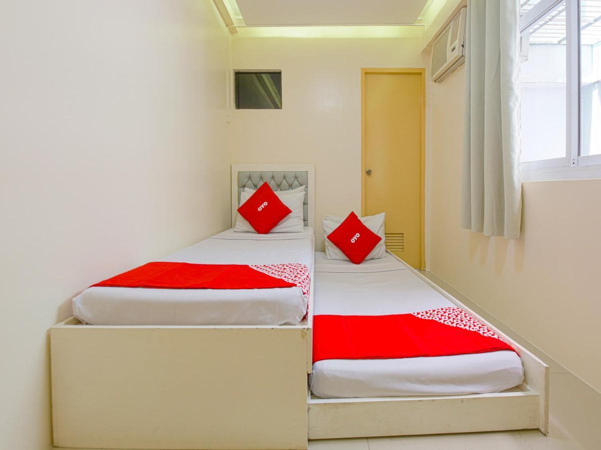Oyo 783 Freemont Place Paranaque City Extérieur photo